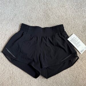 Lululemon Black Women's Hotty Hot Short 2.5” Size 4